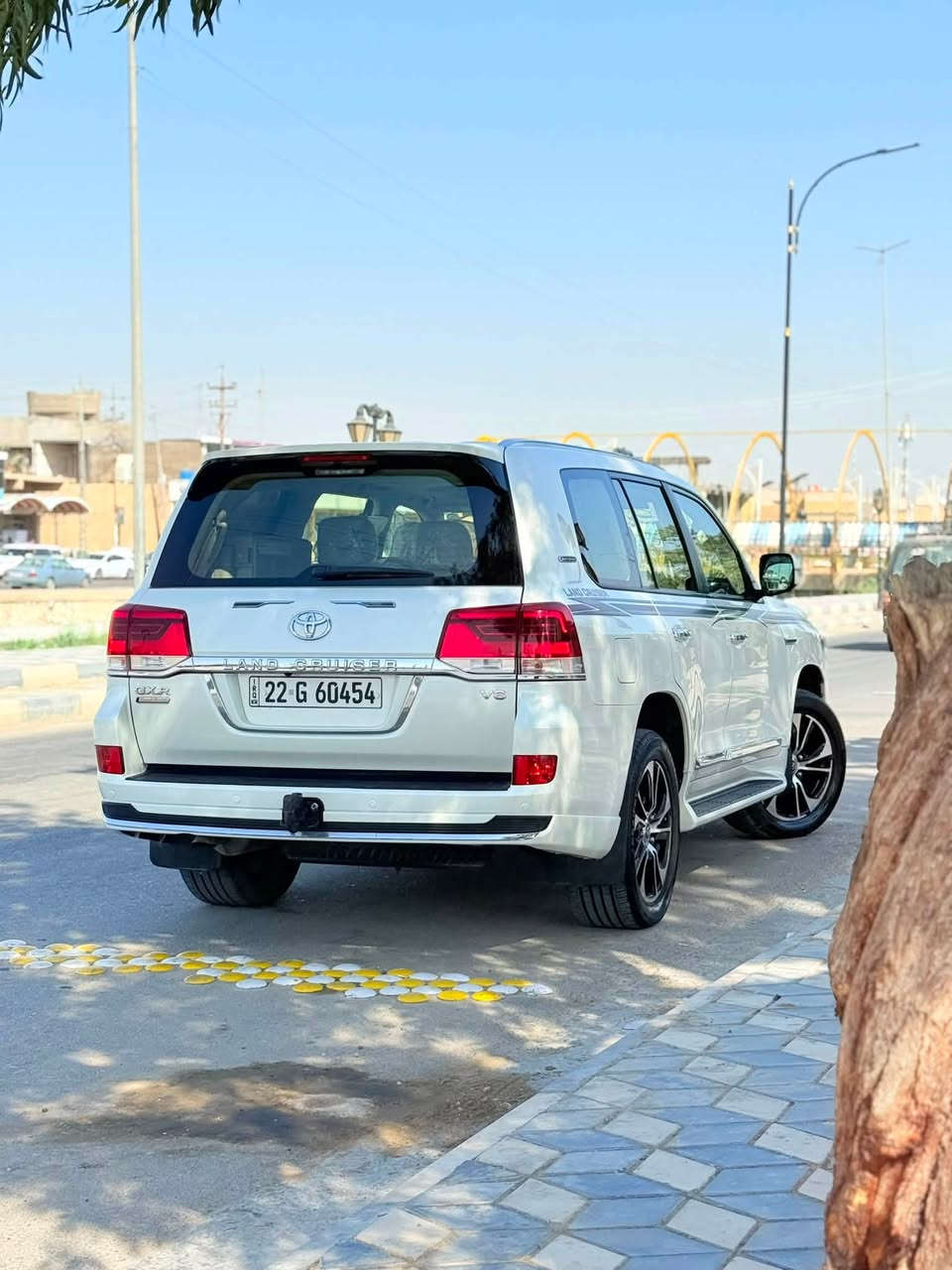 لاندكروز ساز
GXR 2021
ماشيه 77 الف حقيقي
مكينة 6 سلندر
فول مواصفات
حساسات امامي خلفي 
4 كاميرات 
جنطة كهرباء 
كشنات جلد 
تحكم كراسي كهرباء 
فتحه سلايد 
مري شفط 
تشغيل عن بعد 
محافظة على المسار 
دفع رباعي و باقي الانضمة 
و باقي المواصفات 
كفالة عامة ما عدا كارت بالباب رقم أربيل تحويل مباشر
مكانها : السماوة الرميثة 
السعر : 525$
للاستفسار : ***********
