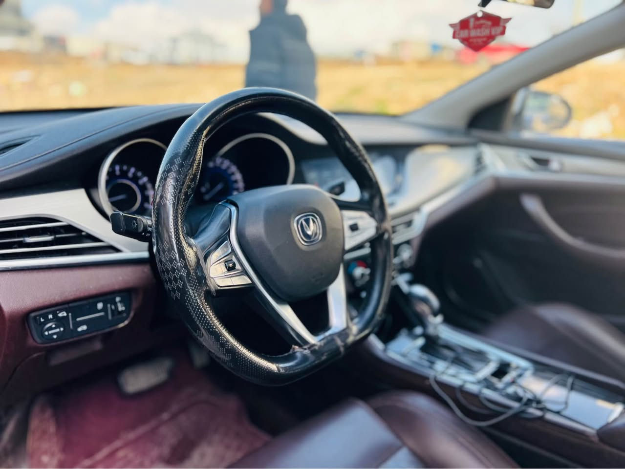 سعري 69$مه عامه له ***********
شانجان ايدو پله س موديل 2019 فول فول مواسه فات سلايد كاميرا شاشه حاسه رادار كوشن كاره با. كوشن جلد بيرك به سمه ده بل گير بوياخي نيه ساردي نيه سبيري دانه به زيوه گيرو مه كينه لوك نه كراوه ته وه به شه رتي اولياتو حاسيبه به ناو شه ريكه يه له سليمانيم سعري به لاش به لاش 69$ السليمانية, العراق
