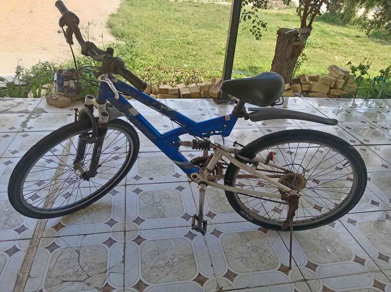 جبلي قفاز للبيع حجم 26 اخو الجديد سعر 70 الف  بيه مجال مكان حله شارع ١٠٠ طريق شريفه الجديد اليحب خاص او يتصل *********** بيه واتساب
