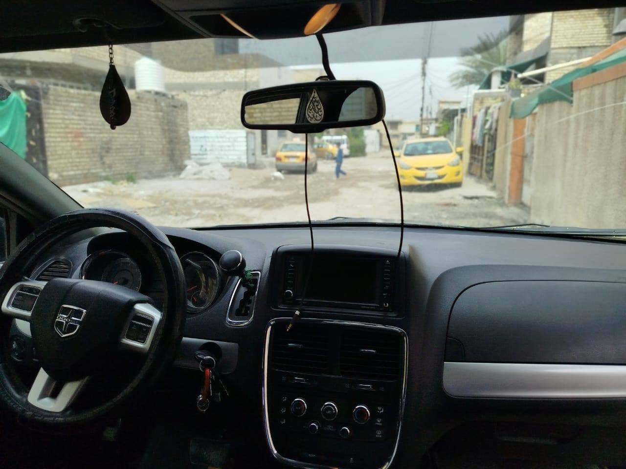 السلام عليكم
دوج كرفان موديل 2014 للبيع رقم بغداد انكليزي تحويل مباشر 
وارد امريكي بيه ضربه بالجاملغ الأيمن الخلفي الباقي مكفوله 
تبريد تدفئه اتلث قطع تخم تاير جديد 
تحكم البيبان كهربائي
الواقع احله من الصوره 
العنوان بغداد 
***********
السعر 150 وبيه مجال
