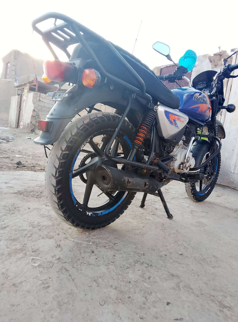 بوكسر  2022 شهر 12 مرقمه بغداد دارجه مكفوله مكينه مامفتوحه دراجه جديده مامتعوبه ستخدام شخصي سعر ملونين بيه مجال العنوان بغداد النهروان الرقم ***********
