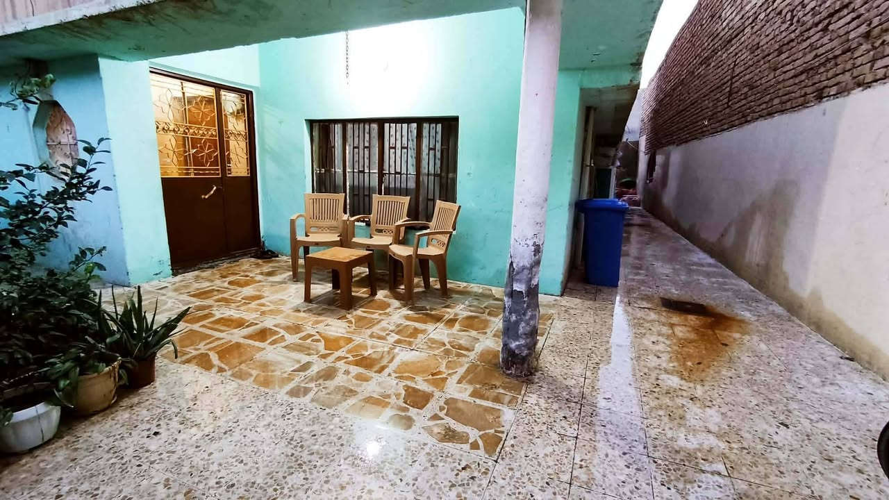 #بيت #للبيع 
في حي الاندلس 
خلف اسواق الخزرجي
240 متر 
شار 10
170 قابل للتفاوض 
طابقين مكون من 5 غرف نوم 
مكتب بارق للعقار شارع 60مقابل المول الجديد 
الهاتف ***********
