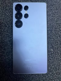 للبيع S25Ultra كفاله عامه مع كامل ملحقاته السعر 1200 وبي مجال للاستفسا...