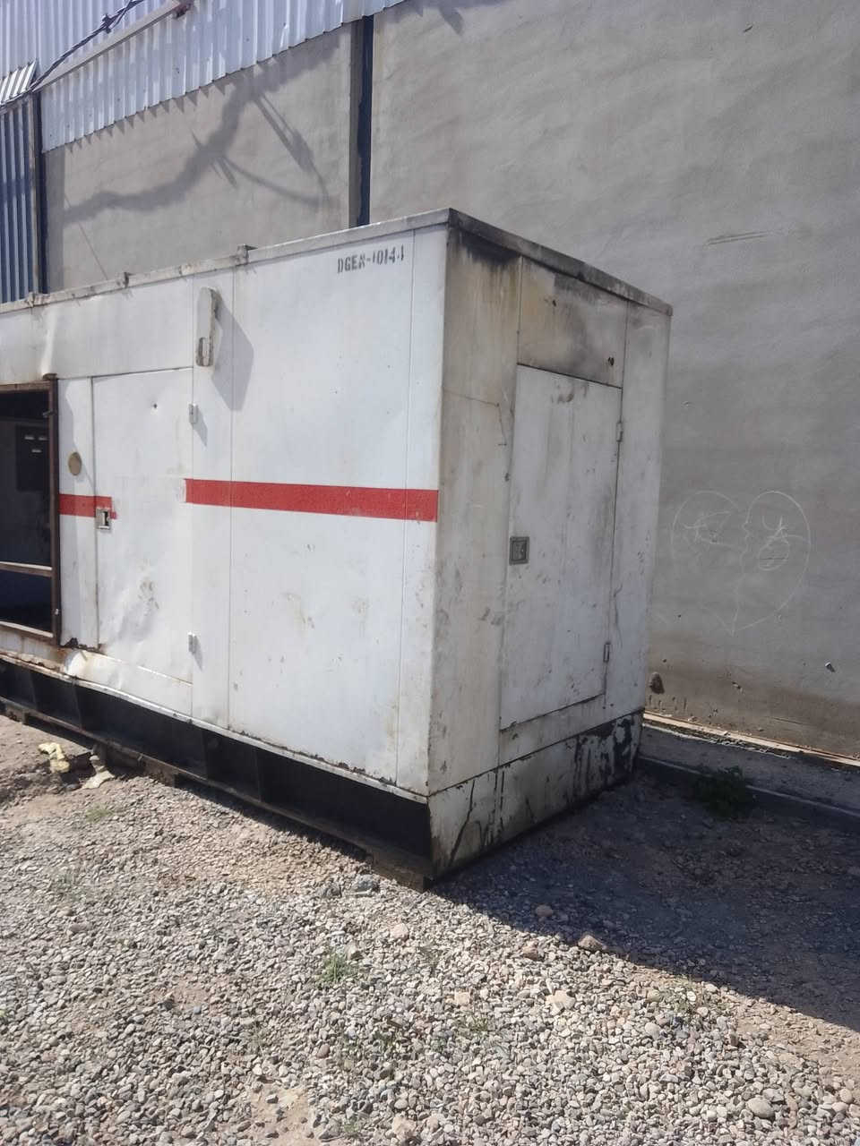 السلام عليكم مولد فالفو كاتم 500كيفي جاهز للشغل العنوان ديالى بعقوبه السعر 165/***********$
