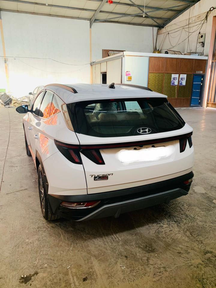 توسان ٢٤ خليجي                                                             فول مواصفات ماعدا البنراما 
ماشيه ٥٠ الف 
رقم بغداد دولي بأسمي مكفوله من الصبغ والتبديل 
السعر 220 وبيه مجال قليل 
المكان كربلاء 
للاستفسار ***********
