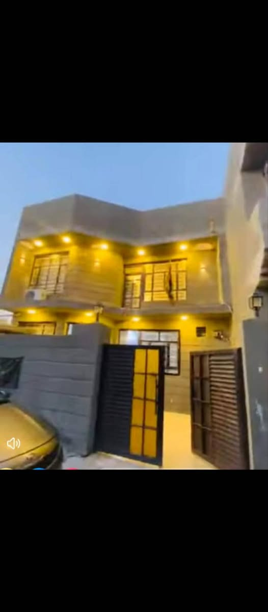 السلام عليكم للبيع بيت بزوير قرب مشروع المي الثاني فرع مخبز علوش
المساحه 120م
طابو زراعي سند 25 
طابقين
الطابق الاول يحتوي على 
غرفه نوم مجمع صحيات خارجي وداخلي مطبخ وهول وصاله.
الطابق الثاني..
3غرف نوم وصحيات.
عرض شارعه 8متر
بناء حديث مطبخ تصميم المني بار
البيت بناء حديث درجه اولى جدا نظيف....
السعر الاتصال على الرقم......
وجدا مستعجلين ع البيع بسبب ظرف طارى ومستعجل‌‌
للاستفسار اكثر المراسله على الخاص وشكراً 🤍....
او الاتصال على الرقم ***********.......
