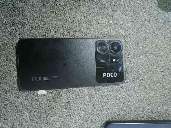 بوكو اس 65 للبيع جديد ذاكره 256 العنوان نجف الاشرف الكوفي الرقم *********** السعر 100
