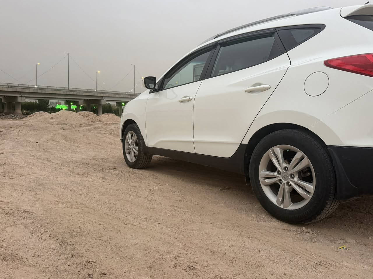 سلام عليكم 
للبيع 
 توكسان  خليجي موديل 2011رقم اربيل دولي فحص هزه جديد سياره
اشاير بل مري  
سياره مال جناي عله ايد وحده
تحكم ستيرن 
كفاله عامه من الصبغ ول تبديل  وفتح بيها بارد بسيط 
سياره جديده حيل
سياره بدون نقص جاهزه من كل نواحي هزه قبل 10 ايام وسنويه 2031 
مكاني كربلاء 
السعر اتصل او علق يجيك خاص 
***********
