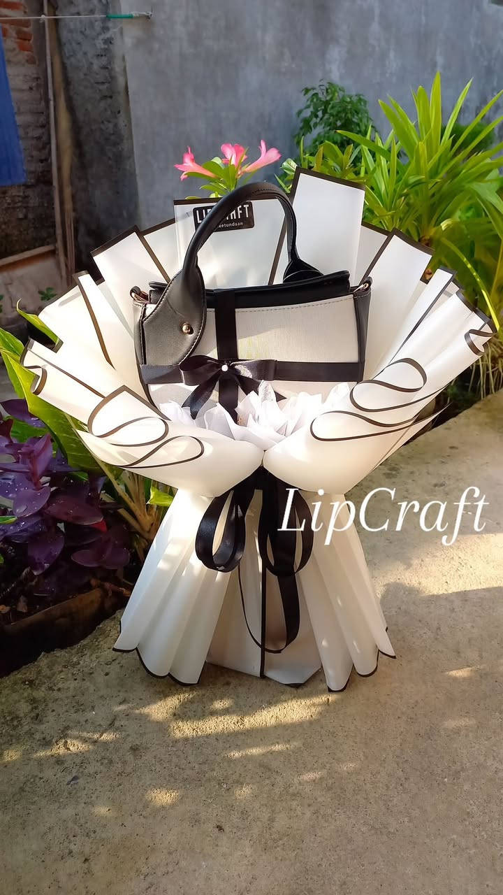 #الي_يحب_هيج_هدايه_عيد_الام 
#او_هدايه_للحب_والاصدقاء_متوفر 
#كله_متوفر_بس_يم_فضه_


**إذا كنت صاحب هذا الإعلان وتريد حذفه لأي سبب، رجاءا أرسل رسالة إلى الدعم الفني**