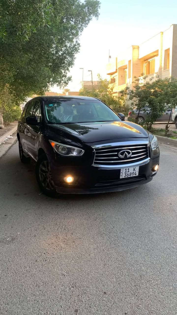 للبيع او مراوس انفنتي JX35 2013  السياره تقريرها كلين مبيها اي حادث من امريكا رقم بغداد بأسمي رقم وهزه جديد السياره  نتركت فتره طويله وصبغتها حزام بدون اي حادث او ضربه فقط صبغ بسبب الشخوط والجراد كير جديد حداديه جديده 7 راكب
مواصفاتها فول 
بصمه ابواب + بصمه تشغيل  
سلايد روف 
٣ قطع تبريد 
جنطه كهرباء 
كشنات تدفئه 
كشنات كهرباء 
تحكم ستيرن جهتين 
حساسات اماميه خلفيه 
وبقيه المواصفات المعروفه 
ماشيه ١٢٩ الف ميل 
رايدها بـ 12.500$ يعني 125 ورقه وبيها مجال 
مكانها ديالى 
اي استفسار اتصال على الرقم 
***********
