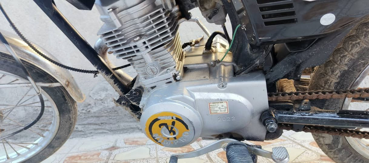 سلام عليكم..
نامه برو دراجه نضيفه موديل 21 اوراق اصوليه كامله ولانقص بيهن الابليته مال الشاصي موجوده بالشاصي. دراجه كامله. ملاحضه.( بيها خيط تبخير)  وهيه مامفتوحه ابد يعني انته تفتحها بيدك مكينه نضيفه بلاد 22.
سعر.. 850 وبيها مجال. مكاني البصره قضاء المدينه. ناحية الهوير


**إذا كنت صاحب هذا الإعلان وتريد حذفه لأي سبب، رجاءا أرسل رسالة إلى الدعم الفني**