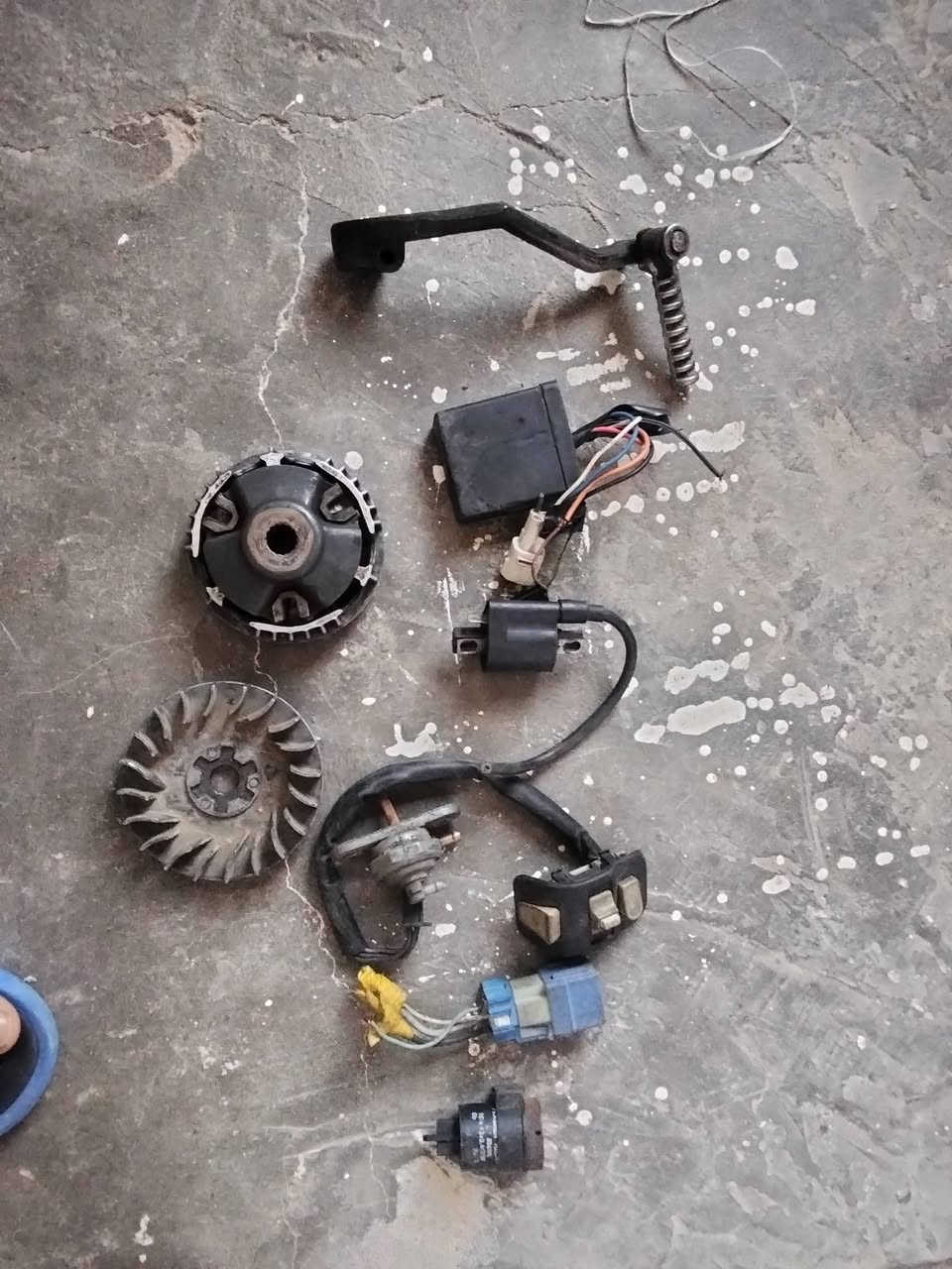 غراض دراجات ماكس اصلي تفصيخ مدينه الصدر***********
