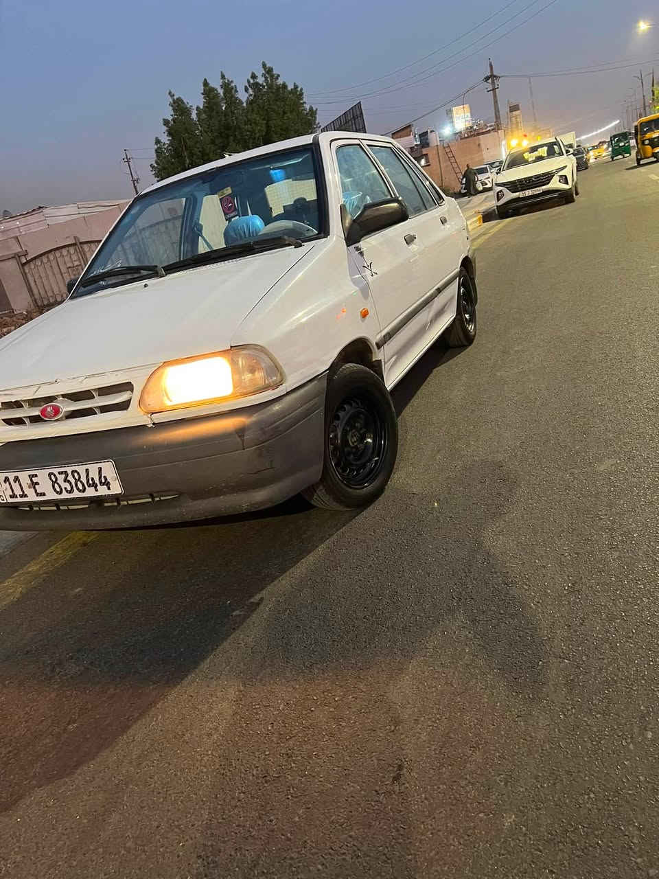 سلام عليكم سايبه موديل ١٢سياره خير من الله مناقصههه شي تبريد ويا سويج كير محرك لا تنقيص ولا تبخير سياره كفاله من عده البنيد بسمي تحويل ثاني يوم ما عليهه غرامات مصفره عنون دوره رقمي *********** سعر 43 وبيهه مجال
