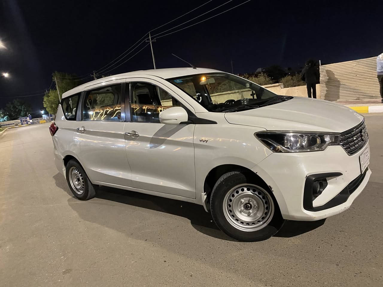 السلام عليكم سوزوكي ارتيكا للبيع
موديل 2020
فول مواصفات: 
-مري شفط
-اشاير بالمري
-استيرن كهرباء
-بصمة ابواب
-بصمه عدد2
-حساسات خلفيه 
-حساسات بالتواير
-تدفئه تبريد ثلج
-منضومة لايت زنون كامله سكن وناصي وعالي كله زنون
-محرك 1400 vvT تيربو
-انضافه كدام عينك
-ضررها باب السايق والخلفه وبيها بارد قليل كلش 
-السعر 130 وبيها مجال
-العنوان ناصريه ***********
