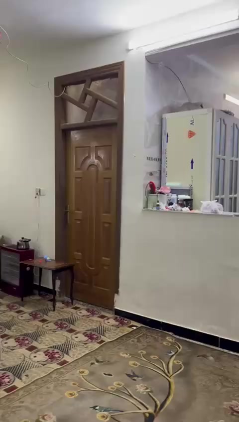 بيت للبيع طابو صرف في منطقة الشعب شارع مدرسة آشور مقابيل مستشفى الزهراء الاهلي  المساحة ١٦٥ متر 
يحتوي الطابق الأرضي على :
✅طرمة + تواليت خارجي
✅استقبال 
✅مطبخ 
✅صالة حولي 
✅حمام 
✅غرفة نوم عدد ٢ 
✅ترك 
الطابق الثاني يحتوي على :
✅٤ غرف نوم 
✅ حمام 
✅صالة حولي 
✅بلكونة
‼️السطح يحتوي على مخزن
للتواصل والاستفسار الاتصال على الرقم 
*********** 
⚠️ او مراسلة هذا الحساب على الخاص
