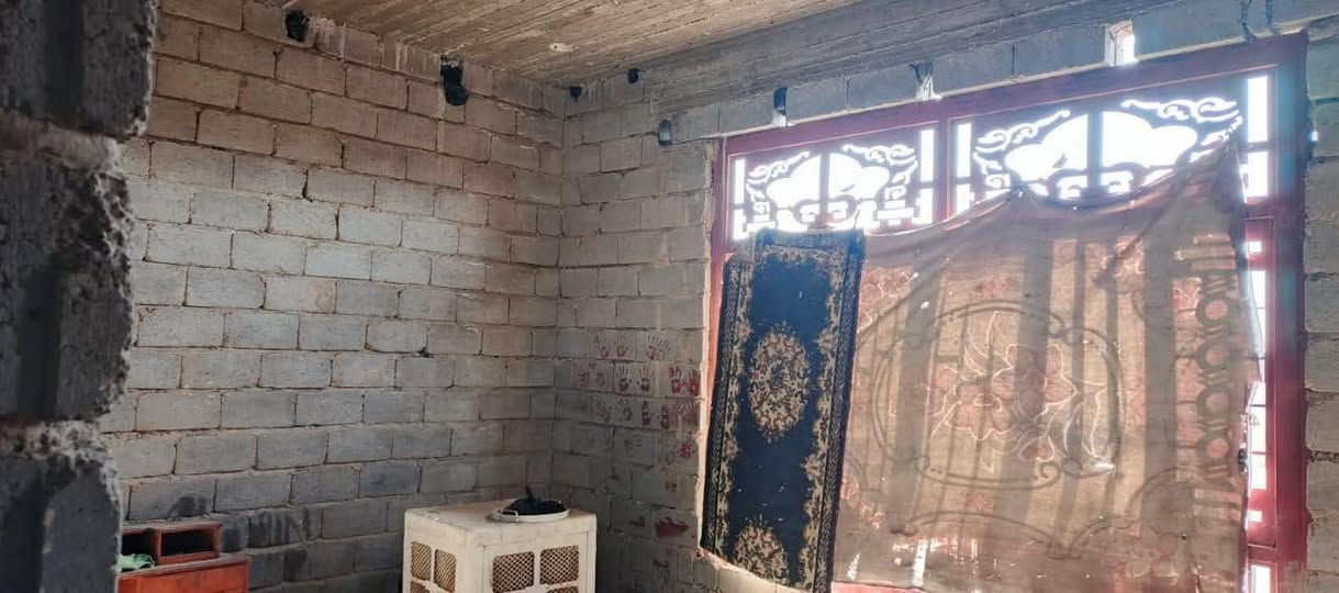 السلام عليكم هيكل طابو زراعي سند 25 مساحة 400متر
للبيع الفلوجه الشهابي الهيكل نص من عنده ماسس كهرباء و مجاري كامله  سعر 28 و بي مجال
***********
