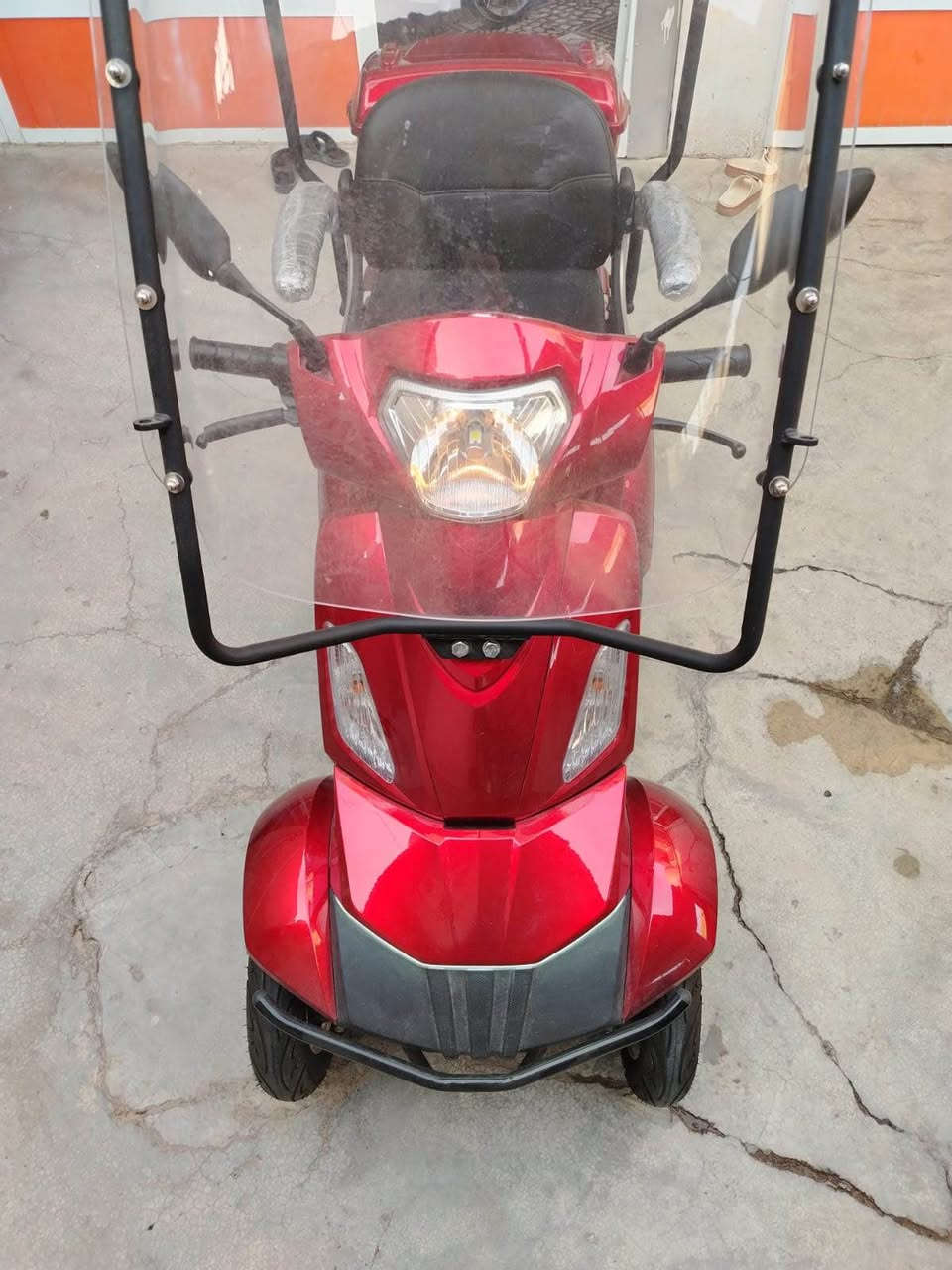 عربانة كهربائية شحن للبيع 
للتواصل : *********** كركوك, العراق
