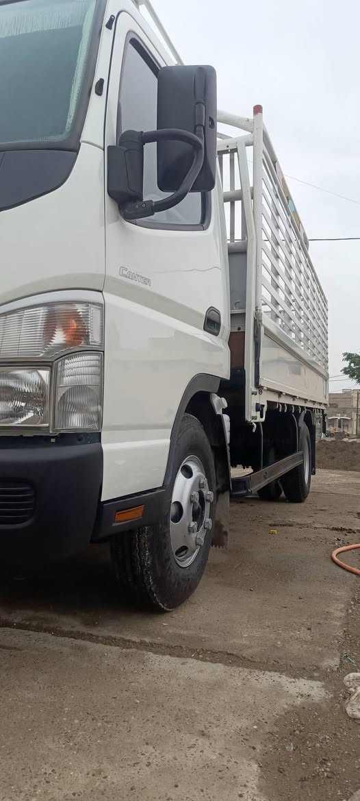 السلام عليكم كانتر للبيع سياره جاهزه عالشغل سياره خير من الله السياره مقفوله من الصبغ والضرب والعطل رقم اربيل العنوان تكريت الاستفسار على الرقم سياره موديل 2009 ماشيه 100,000 حقيقي ***********
