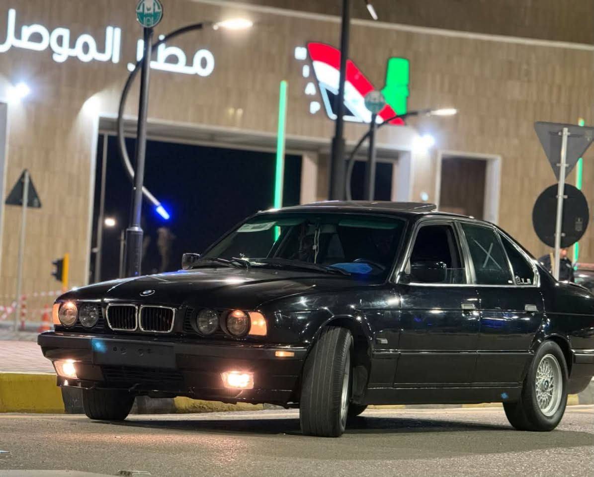 سلام عليكم 
الجميله للبيع 525بلادي 
موديل 96 فول مواصفات
كشنات جلد
سلايت طكتين 
كير اوتو
دبل ايربك 
دركه تحكم 
تبريد قطعتين ثلج 
وايرمنيه بلادي كلو شغال
صبغ جماليه فقط
 سياره احلى من الصور 
ما ناقصها برغي محرك كير شرط 
ترايك ع بصره
 اخي اذا ما عجبتك اعبر المنشور لا تعبني وتعبك
مكان السياره موصل 
اتصل وتدلل

***********
الرقم بي واتساب
