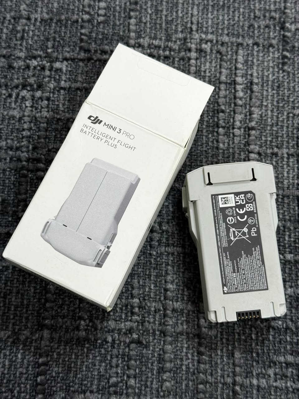 بطارية درون مني 3 وترهم للمني 4 سعرها 125 قفل ام 45 دقيقة جديدة استعمال واحد
***********
