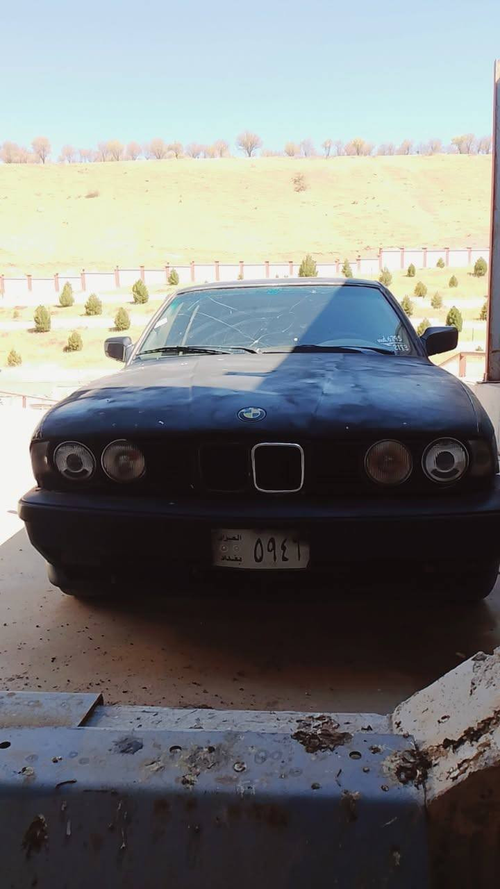 كيرو مه كينه به شه رت سه ياره كه سور به قو وه ته جواربه ركه ده ركاى ده وى ده عامى دواوه ى ده وى *********** السليمانية, العراق
