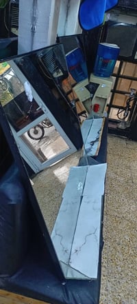 للبيع مريات عدد ٢ وبيهم رفوف زغار بلمرايات سعر ٧٥ ٠٧٧٢٦٩٢٦٦٠١