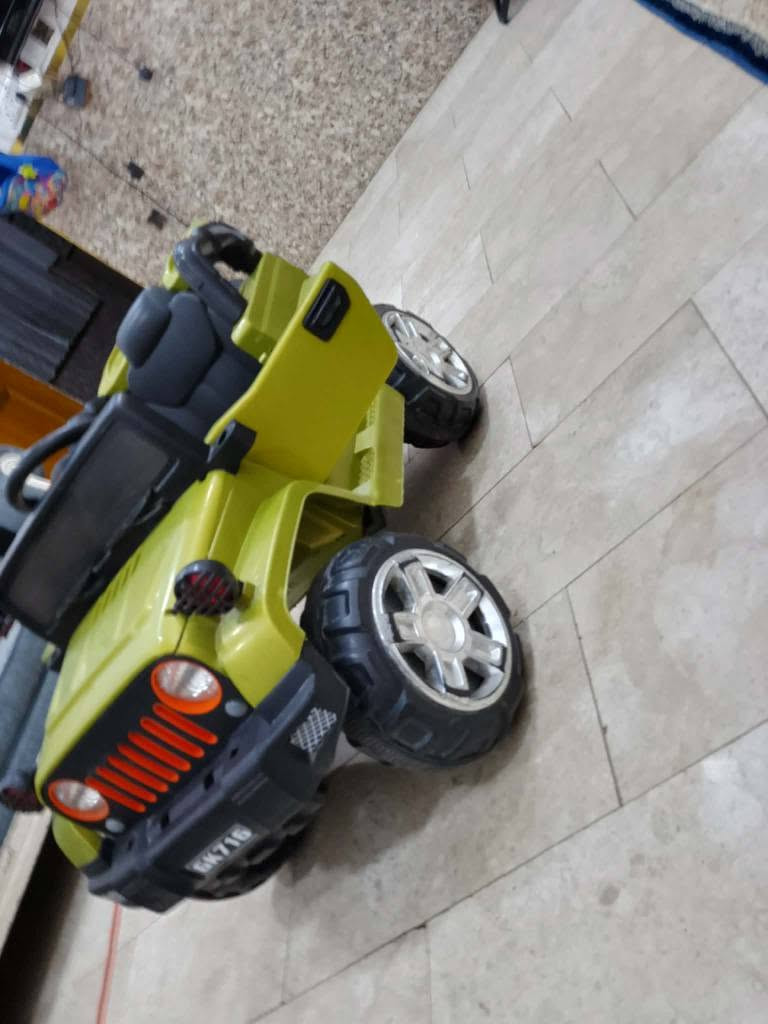 سلام عليكم سيارة همر نضيفة جدا استعمال قليل اي ضرر مابيها على الفحص هزاز دبل بطارية دبل ماطور سريعة جداً گير اضائات دفع قوي تناسب من عمر سنتين الى 9 سنوات تتحمل وزن توصيل مجاني بغداد, العراق


**إذا كنت صاحب هذا الإعلان وتريد حذفه لأي سبب، رجاءا أرسل رسالة إلى الدعم الفني**