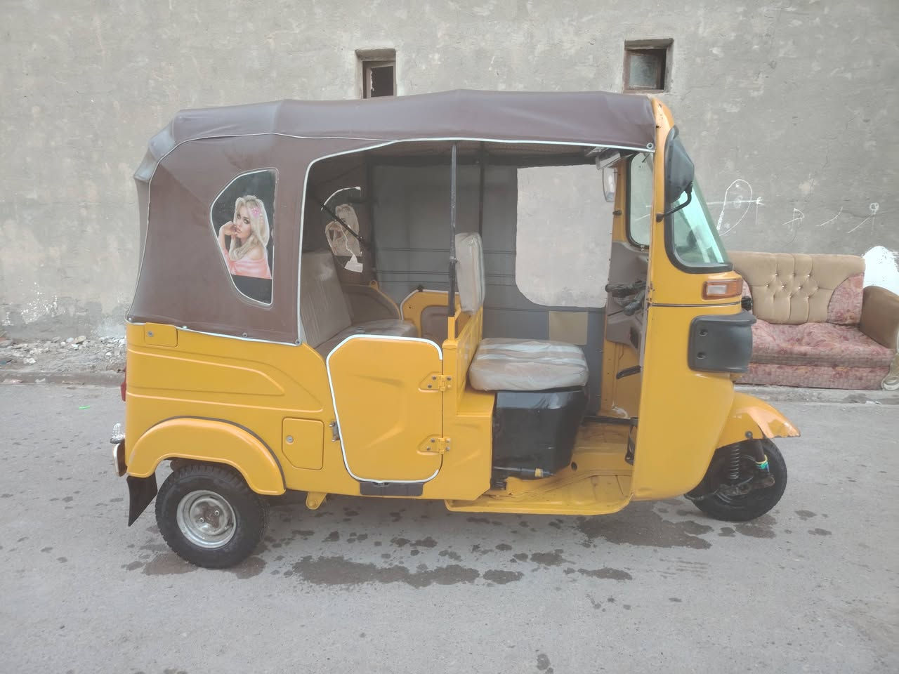 سلام عليكم  تكتك للبيع  موديل 2022 رغم لبدي مصبوغ جمالية تكتك خير من الله  لا تنغيص ولا تبخير  سعر ثمانية و وربع وبيهة مجال مكاني بغداد  لحسينية  لمعامل رغمي ***********
