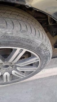 للبيع زوج تاير مع الويل ٢٠ ٥٠ ٢٦٥ الاتصال ٠٧٧٣٨٠٢٦٦٧٩وات ساب