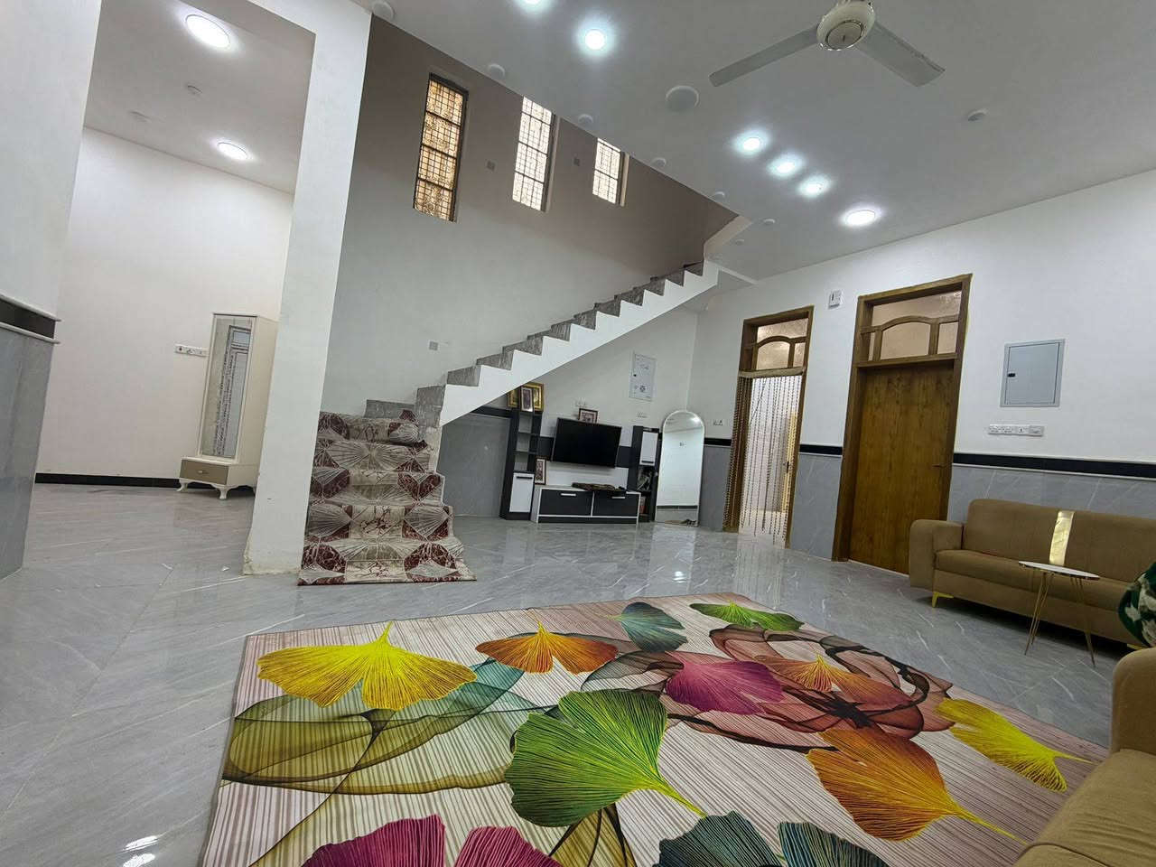 #يالله
بيت للبيع  زراعي سند25
مساحته  150متر 

طابق واحد بناء حديث شغل مرتب

العنوان "الجمعيات  حجي حسن الأولى المسيجه

السعر 86  وبي مجال للشراي

البيت متكون من  استقبال ومطبخ وصاله كبيره 
وغرفه وصحيات داخليه وخارجيه ومناور

الاتصال ع الارقام التاليه أو مراسلتنا عبره الواتساب 
***********
***********

#ملاحظه" لدينا جميع البيوت والقطع الأراضي بأسعار مناسبة 

#وجاهزين"لعرض عقاركم عندنا
