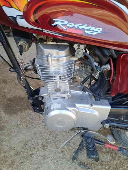 سلام عليكم دراجة نامه شلامجه اصلي تعمير الشاصي موديل (2023) اوراق اصلي مكينه موديل (24) غراضه كله نامه اصلي مكينه خرسه ما مفتوحه شوفت عينك دراجة احله من الصور شلعه ومعدل خير من الله دراجة جاهزه  للخير السعر (650) وبيه مجال الشراي يتصل (***********) مكاني بابل قضاء المحاويل
