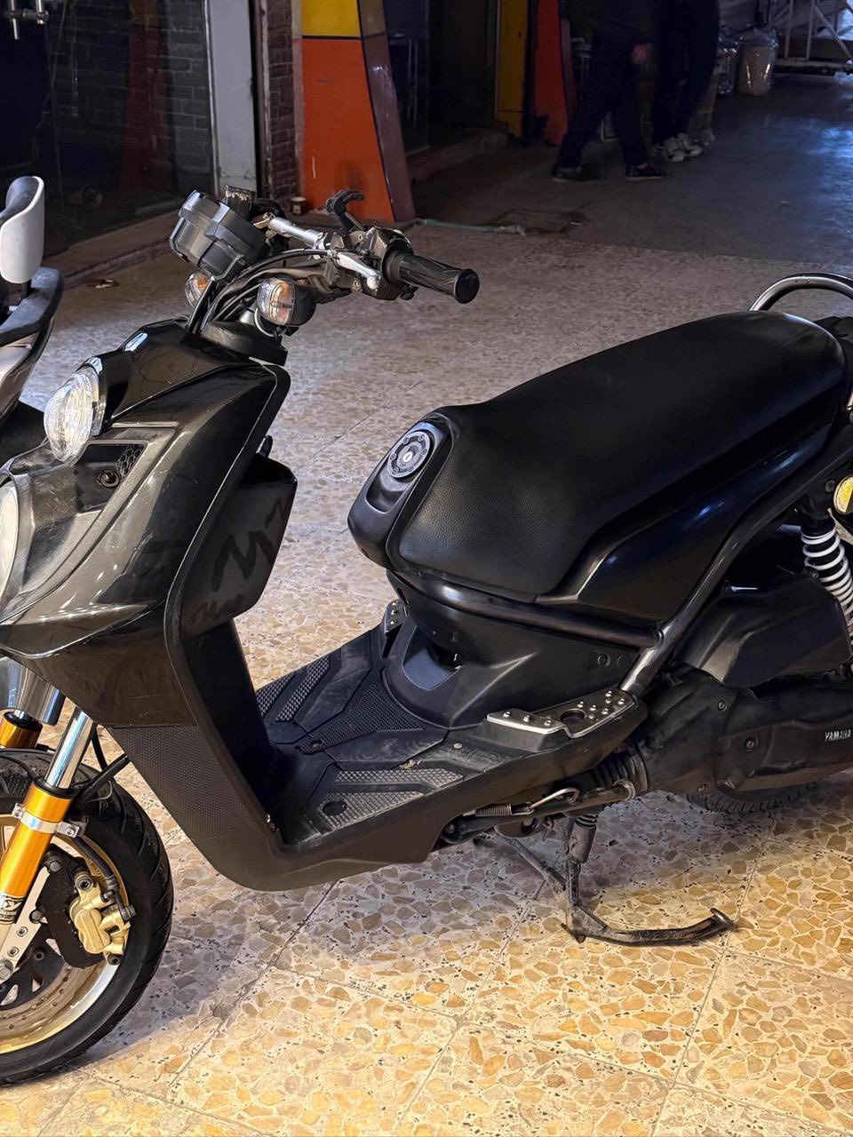 لبيع جبلي رمبة صاله سبوعين من نازله دراجه بحالت الوكالة جاي بيه كلج خلفي رياضي اصلي وبيه صدر امامي ويل ذهبي وبيه مسويله زيرفس كامل لدراجه يعني تأخذ الدراجه ربع ما تصرف عليه وترايك سليمانيه 
بيه لايت زنون ٣٠ الف دراجه برغي ما مفتوح بيه وجيب الف فيتر وياك الدراجه ما شاء الله هاون ⚡️ وبيه دمام أو سستم صوت  مكان الدراجه بنوك 💫
سعر الدراجه خاص 💁
***********
