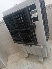 مبردة للبيع نضيفه كلش عوزهه بس ماطور سعر 60 رقمي 07832624299