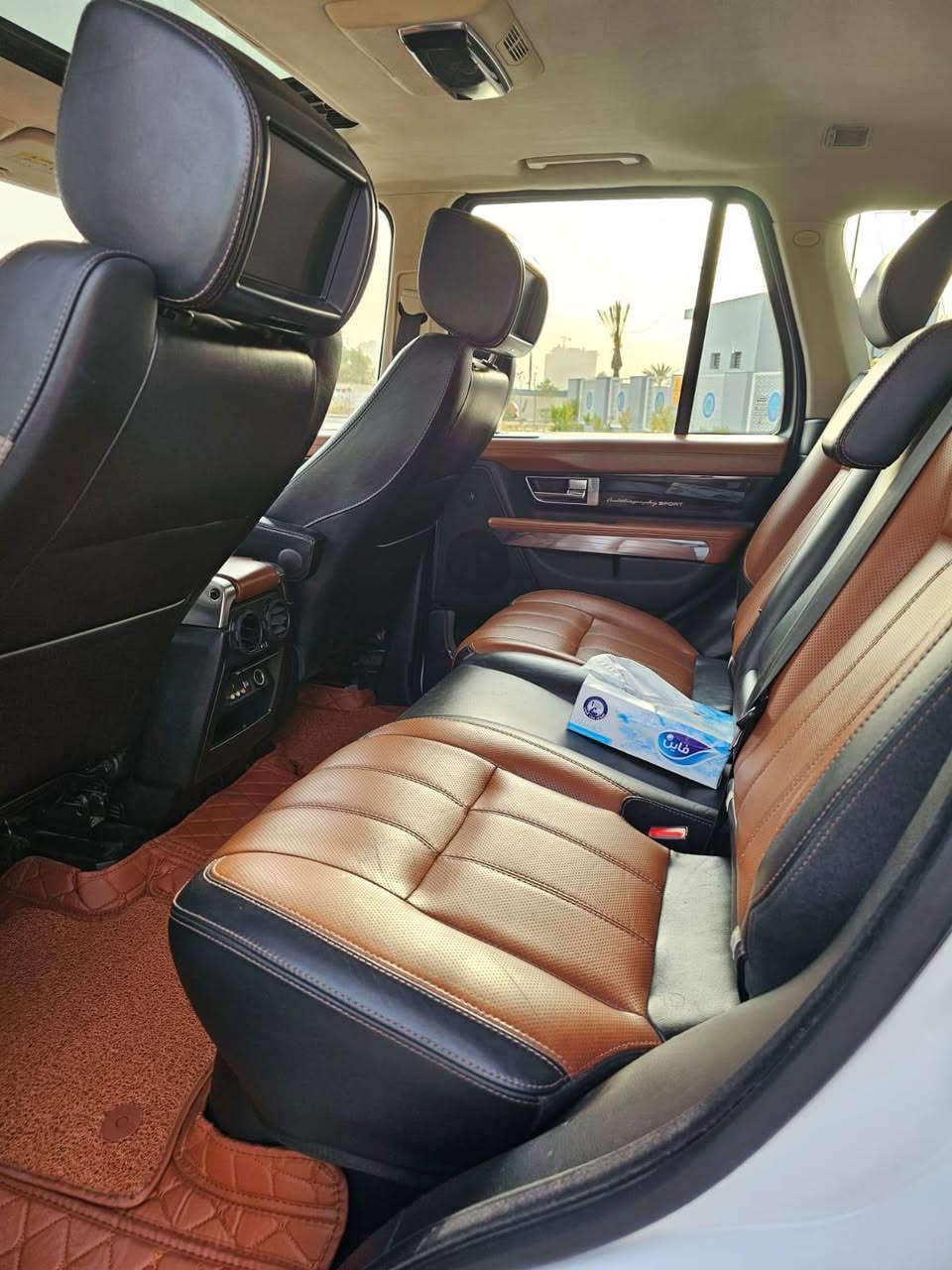 السلام عليكم رانج موديل 2013 على وضع الشركه ماشيه ٩٠ حقيقي السياره كفاله عامه خليجية السياره ما تتوصف 
مكانه الدوره حاتم السعدون ***********
