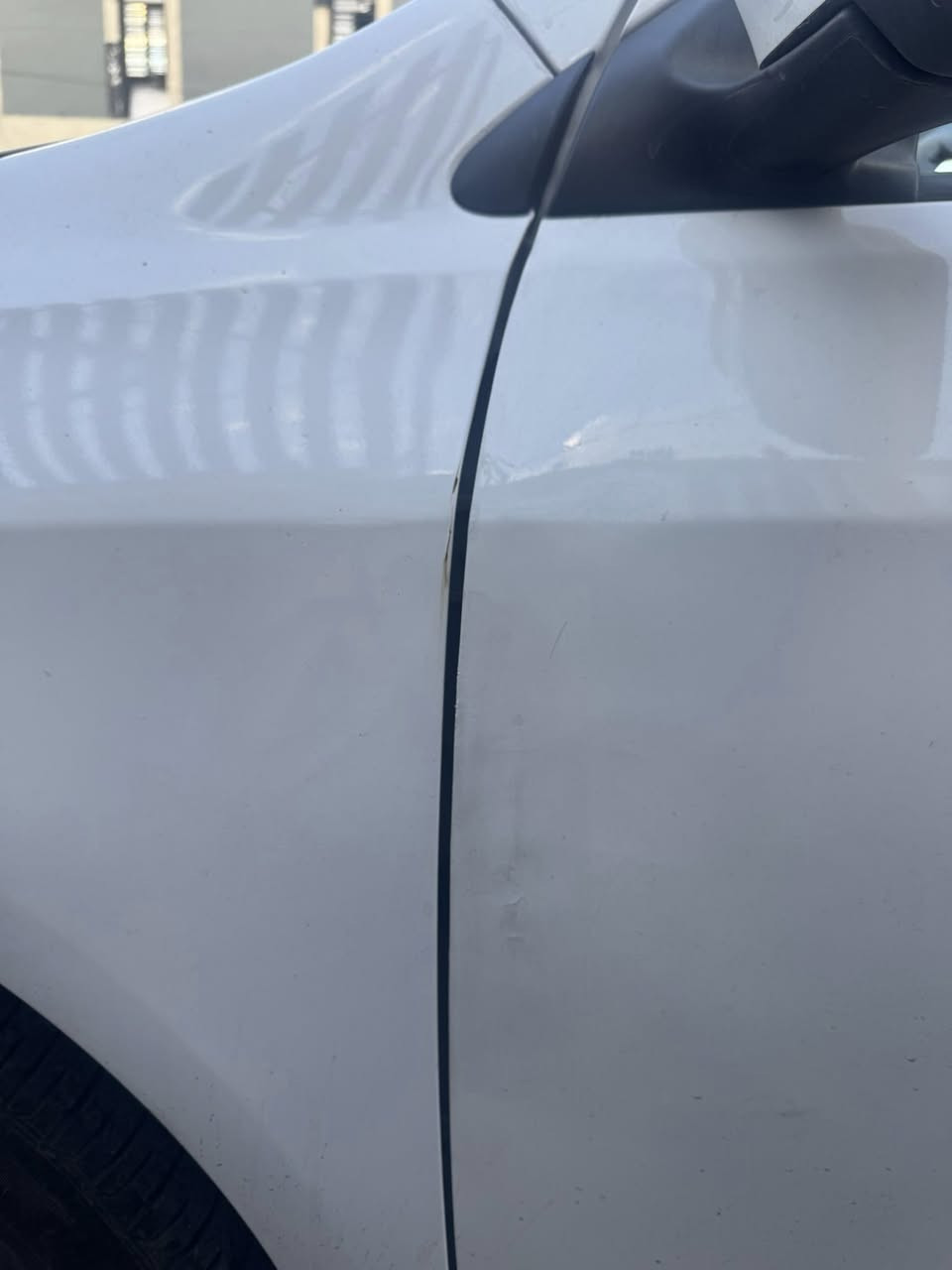 سلام عليكم نيسان سني للبيع
موديل 2025 ماشيه 18 الف سيارة مكفوله من كلشي
عده قطعتين جاملغ ايسر مبدل وباب بارد 
سيارة موجودة بغداد 
سعر خاص
الرقم ***********
