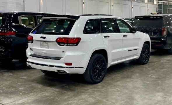 طيب 2022 S  وكالة خليجي 
رادار نقطة عمياء بصمه بانوراما باقي الموصفات معروفه عداد 48 مكفوله بدون صبغ 
بغداد الكاظمية *********** بغداد
