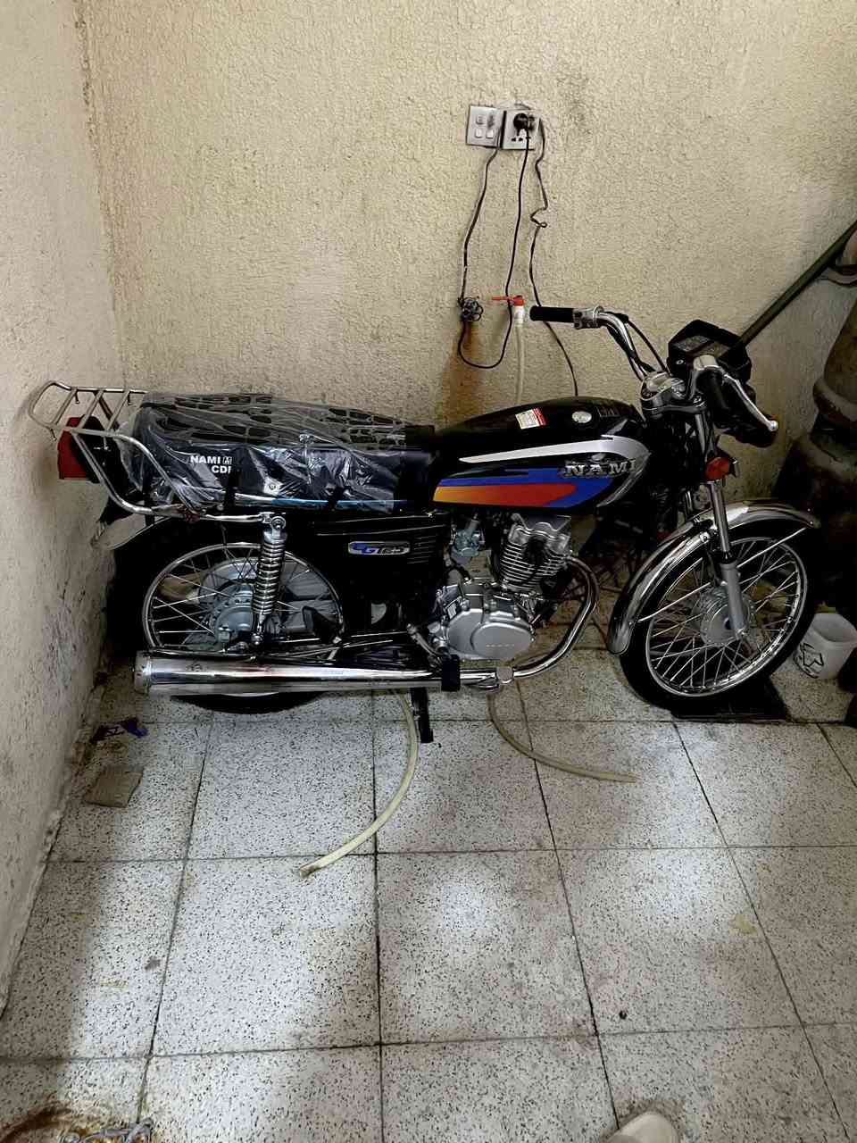 السلام عليكم نامه اصلي شلامجه اوراق سكنر 25 دراجه مكفوله بعدهي جديده السعر 875وبيهة مجال تجي شوف بعينك الرقم ***********
