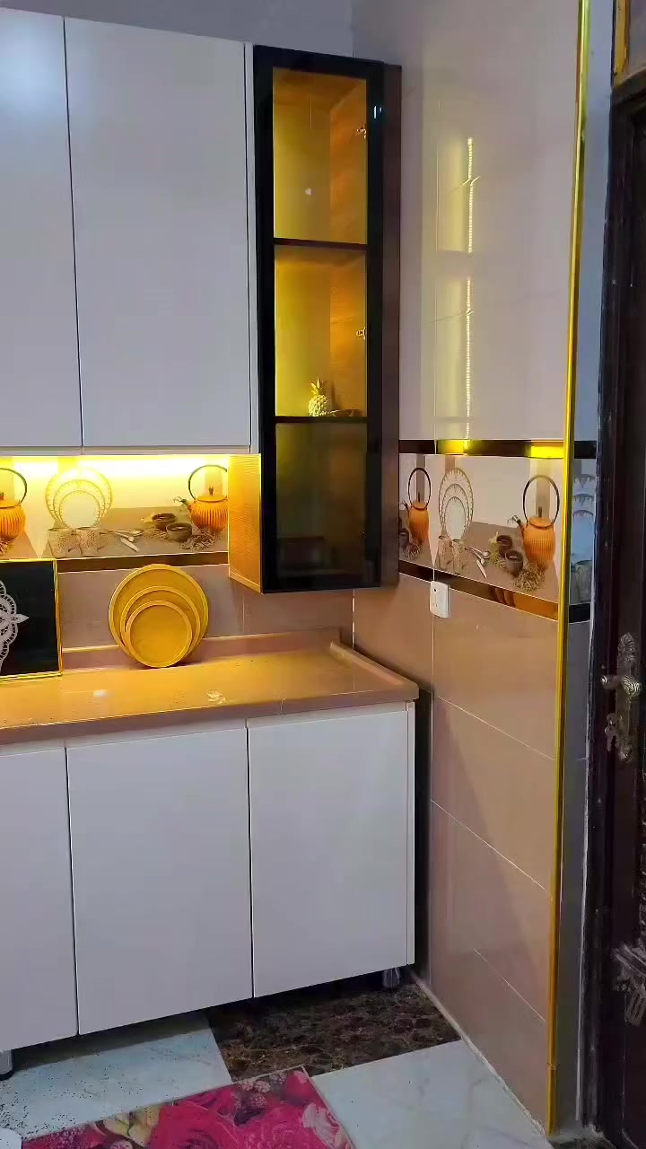 《مكتب السراي للألمنيوم 》
♡ عنواننا التميز والابداع ♡
حلول ذكية وجديده لإستغلال المساحات
- دقه في التصميم والعمل

-الوان مختلفه تناسب جميع الاذواق

- أجود أنواع المواد المستخدمة

مطابخنا تتميز بالذوق الرفيع الأناقة والجودة العالية 💪🏻
.
ملاحظه /

-المطبخ داخل المنيوم مبطن بالخشب

-المرمر كوارتز حجر والحوض ستانلس ستيل 

-انارة داخلية وخارجية للكاونتر مجاناً + تنصيب الكاونتر مجاناً ايضاً

-تتوفر الوان مختلفة وديكورات وتصميم حسب الطلب
تفضلوا بزيارتنا في مكتبنا 
#ديالى - #جلولاء - شارع العام (مقابيل #مول_چكليتة )
#العراق


**إذا كنت صاحب هذا الإعلان وتريد حذفه لأي سبب، رجاءا أرسل رسالة إلى الدعم الفني**