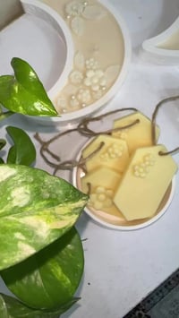 البيت المضيء • شموع معطرة • توزيعات زواج