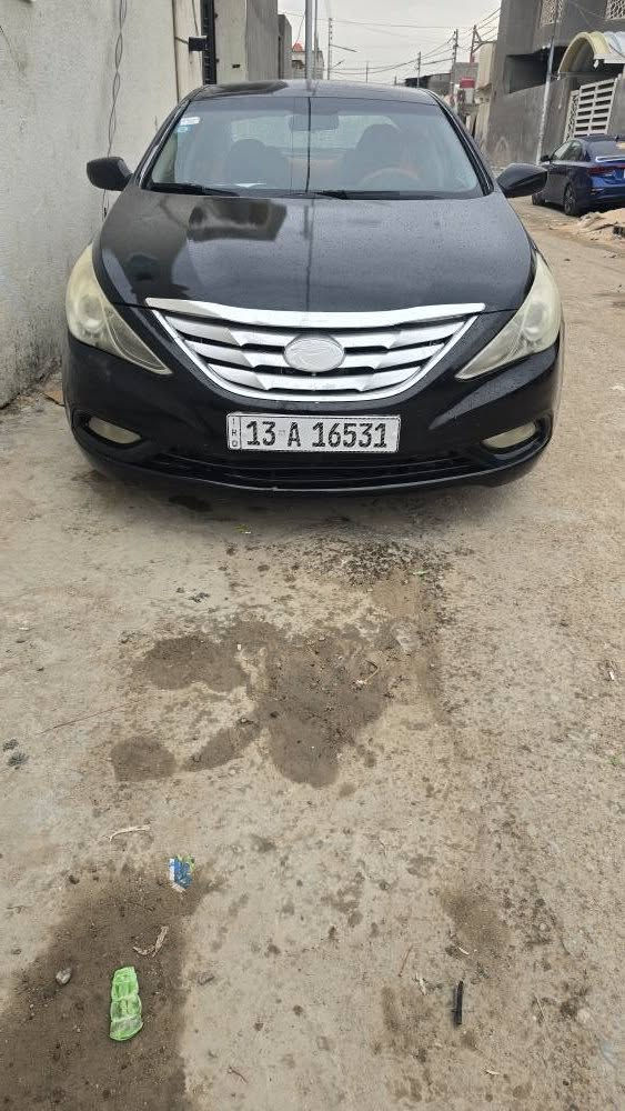 البيع هونداي سوناتا موديل  2011 وارد كوري محرك 200دوش رقم نكليزي سنويه بأسمي الكل يعرف الكوري ماينكفل من الصبغ بيها بارد قليل بجاملغ الخافي جاهزه السياره محرك كير حداده تبريد تدفأه طخم تاير جديده لايت زنون تبريد خلفي شاشه تاب كامره ويل كب السعر 93 بدون مراوس ابيع فقط العنوان البصره حمدان *********** البصرة, العراق
