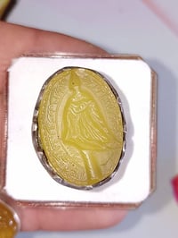 عقيق يماني • منحوت • مخطوط