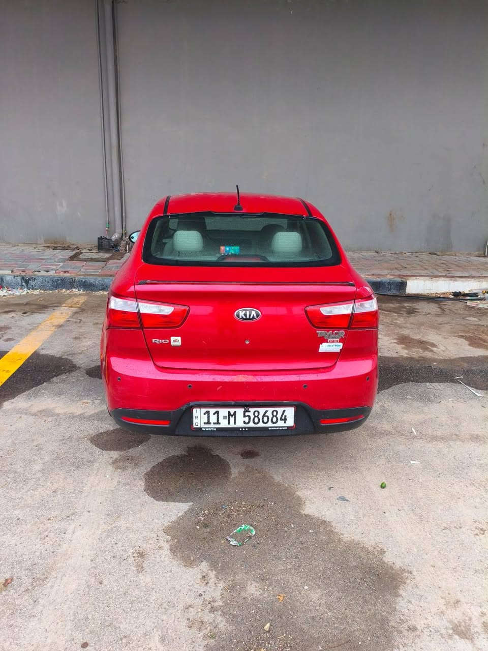 سياره للبيع موديل ١٣ رقم بغداد انكليزي بسم البايع سعر ٨٥ قفل كفاله عامه مكاني كربلاء حي القادسية *********** ***********
