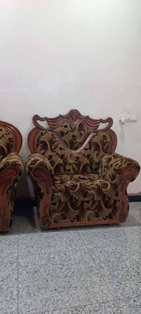 طقم ١٠ مقاعد • بابل