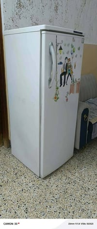 ثلاجة • أجهزة منزلية