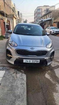 للبيع سبورتنج 2020 حادثها بنيد بدون دواخل وباب السيق والوراها بارد بيه...