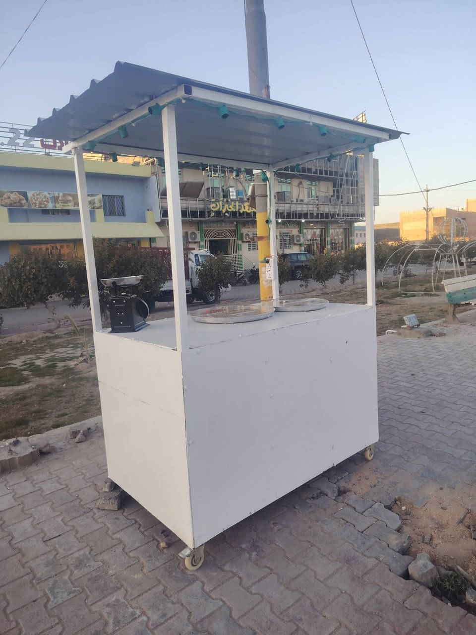 عربانه متنقله في كربلاء العربانه كامله من كلشي تئسيت كهرباء كامله مكاني في الحر الارقم ***********
