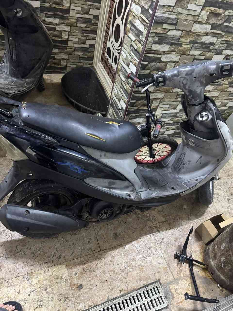 للبيع شغاله مجفته مره وحده جديد نقص طوفه بانزين ستاند بس لحيم وشد وقمجي سرعه فقط مكاني بغداد بلديات شراي يتصل ***********سعر 375بيه مجال حك الجيه وتشعل عيوني
