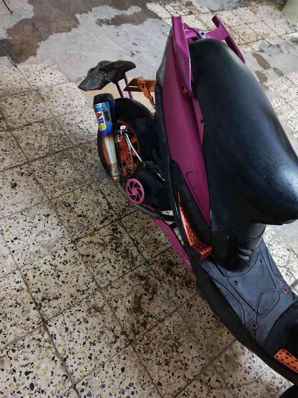 سلام عليكم ماكس عدلة للبيع
دراجة مزوعة تزويد كاملة مكملة كلهة شغالة مكينة تخبل شلعة ومعدل يشكن الكاع دراجة تزويد كامل من الطول للطول سعر 750 وبيهة مجال مكاني بغداد مدينة الصدر 
***********
