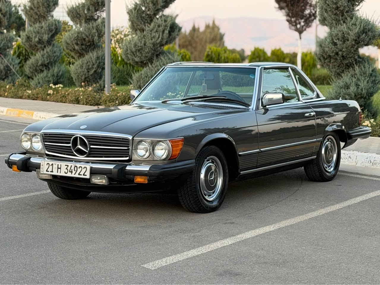 مرسداس موديل1981موصفاتSL/380تحفة كلاسك محرك8 سلندر اسيار كلش جديد صباغ جملية كلير بدول معجون قمرة كشف اصير اسيار جديد ماشي 155كلو كير محرك شرط جديد مكان سليمانية سعر155$وبيها مجل بصيط☎️📞***********￼ السليمانية, العراق
