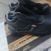 حذاء سيفتي • قياس ٣٨ • اسود